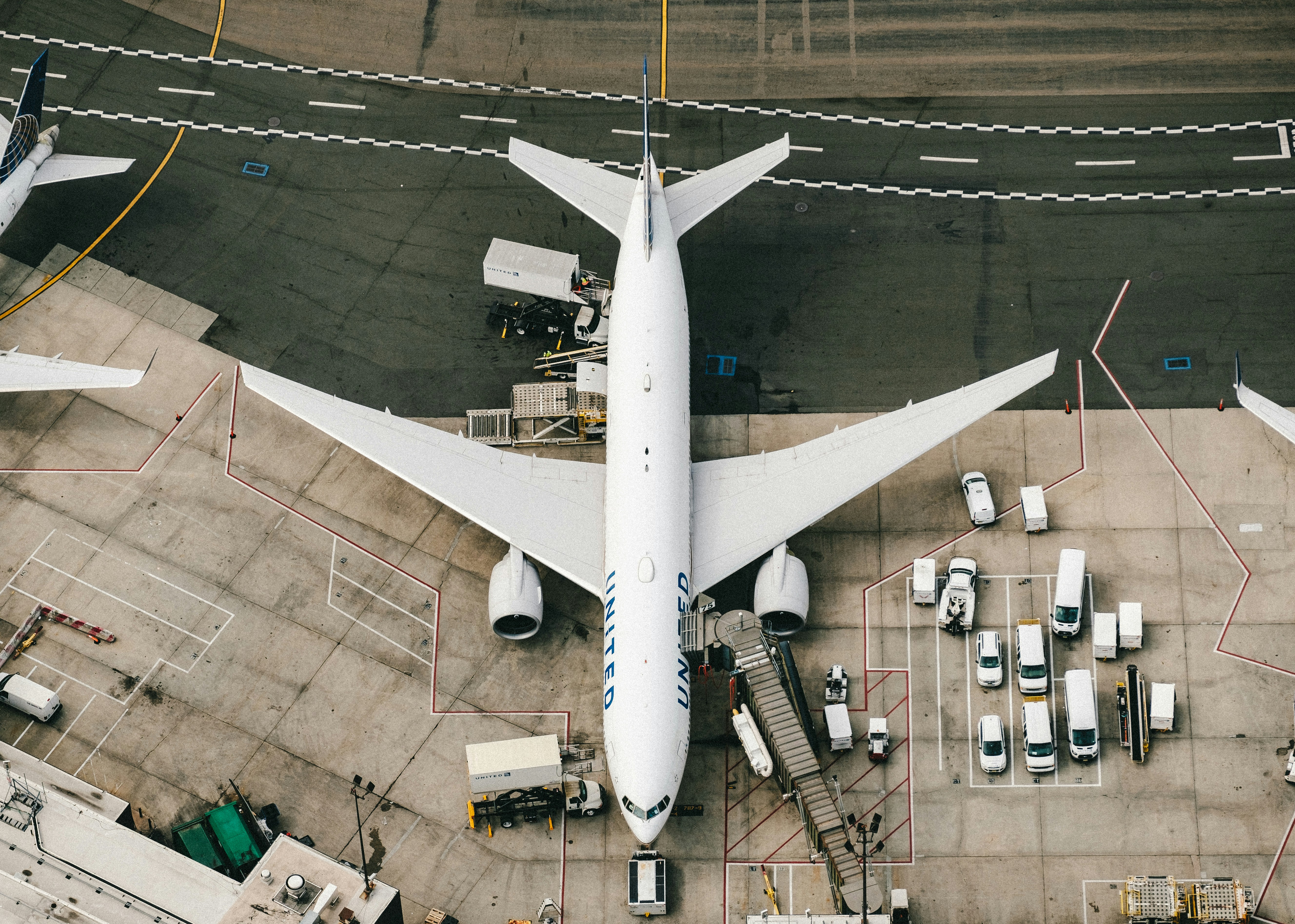 Aerospace/Airlines/Aviation sector image